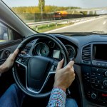 Zasada 100 stopni przez 30 minut. Uratuje silnik przed drogą awarią