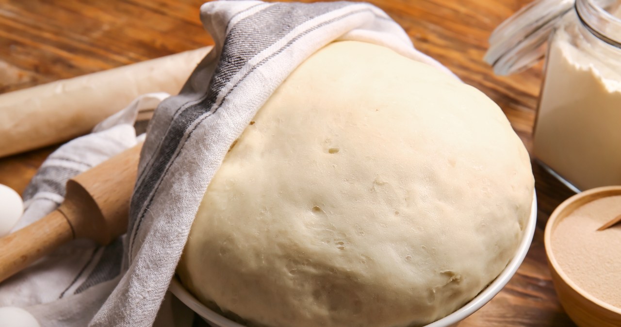 Zasada 36:20 pozwoli ci uzyskać pulchne i delikatne ciasto drożdżowe /123RF/PICSEL