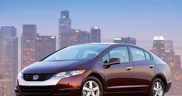 Zasilania energią z ogniw wodorowych Honda FCX Clarity (2008). /Honda