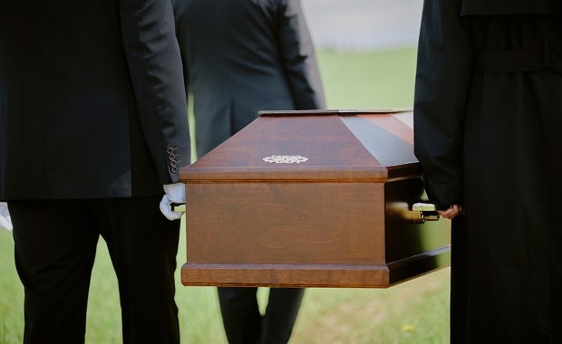 Zasiłek pogrzebowy 2026: wyższa kwota i krótszy czas wypłaty