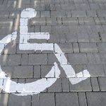 Zasiłek tylko po śmierci podopiecznego? Opiekunowie niepełnosprawnych protestują