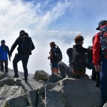 Zaskakujące sceny na najwyższej górze Polski. Przewodnik zniósł niemowlę