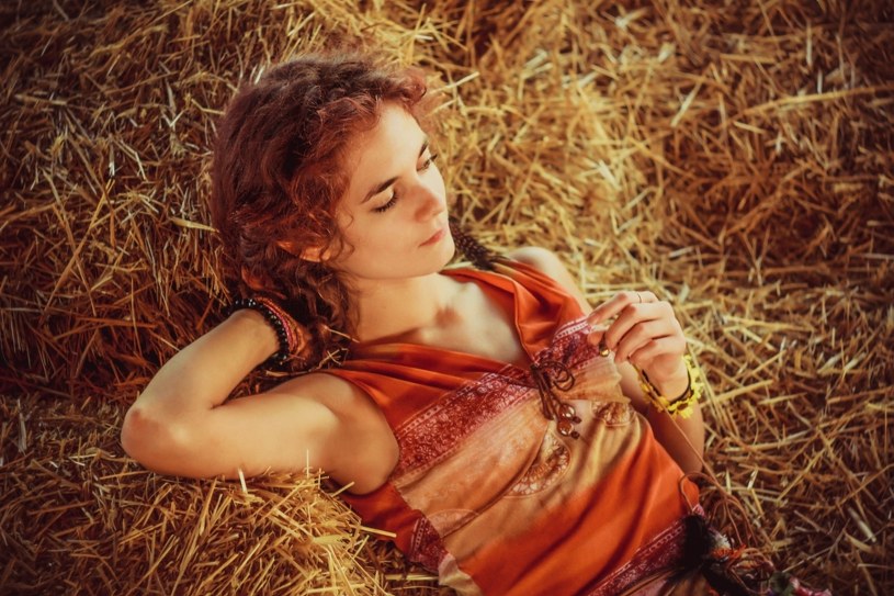 Zaskakujący piątek w horoskopie. Wróżka Aira mówi o problemach, dobrostanie, zakończeniach