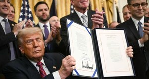 Zaskakujący ruch Donalda Trumpa. Podjął decyzję o wyjściu USA z UNESCO