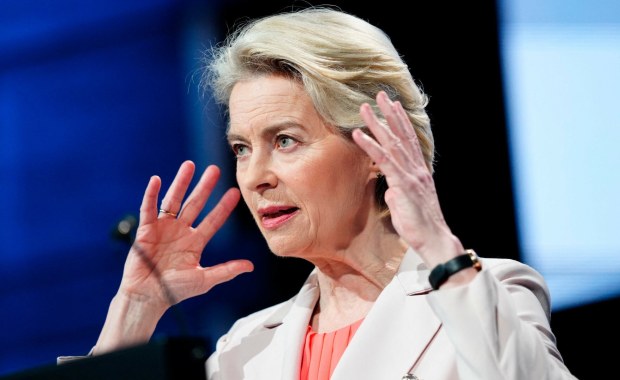 Zaskakujący wniosek o wotum nieufności z poparciem PiS