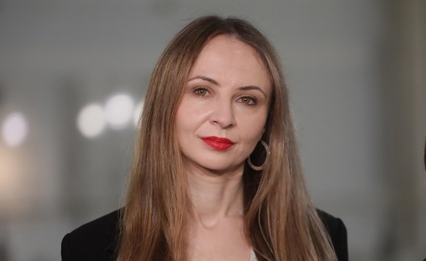 Zaskakujący wpis z konta resortu o Dudzie i "sikaniu". Minister przeprasza 