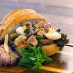 Zaskocz swoje kubki smakowe! Kanapki, które musisz spróbować na wakacjach