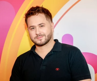 Zasłynął jako Filip z "Rodziny zastępczej" i wycofał się w cień. Co robi teraz?
