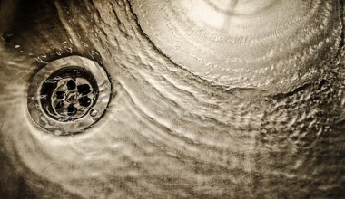 Засмічена раковина залишиться лише спогадом. Достатньо однієї таблетки та окропу