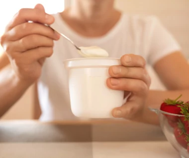 Zastąpi skyr, jak i serek wiejski. Ma dużo białka i pomaga chudnąć