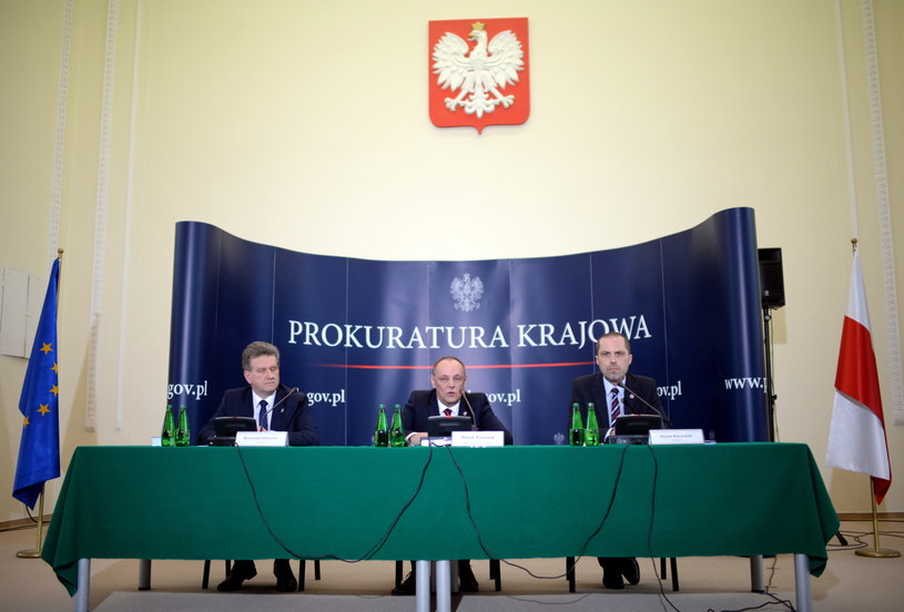 Zastępca prokuratora generalnego Marek Pasionek podczas koneferencji /Jacek Turczyk /PAP