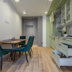 Zastępuje butelkową zieleń. Ten kolor będzie hitem 2026 roku 