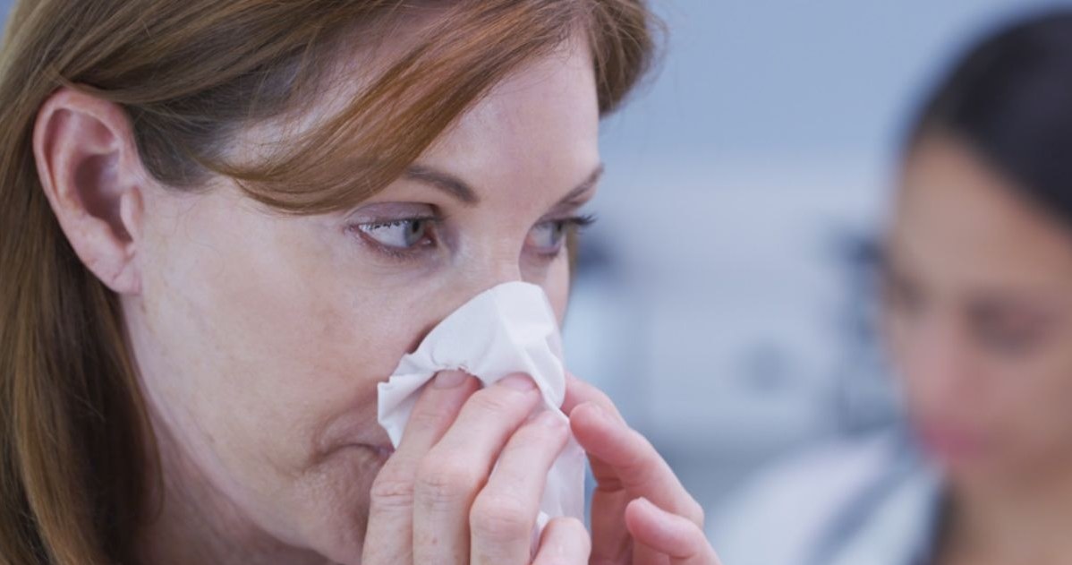 A congestão nasal pode estar relacionada a alergias, sinusite ou presença de pólipos/123RF/PICSEL