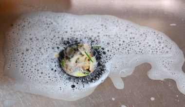 Zatkany zlew będzie tylko wspomnieniem. Wystarczy 1 tabletka i wrzątek