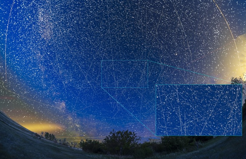 Zatłoczone niebo – całonocne satelity (1–2 czerwca 2022 r.) /Alan Dyer / Universal Images Group / Forum /Agencja FORUM