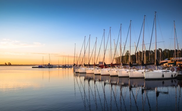 Zatonęła motorówka. Akcja na jeziorze