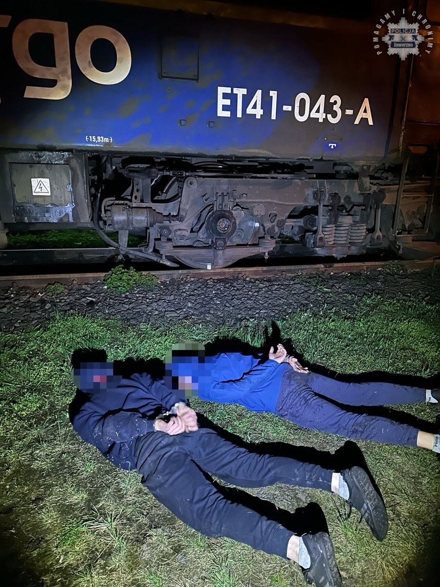 Zatrzymani mężczyźni /Komenda Miejska Policji w Jaworznie /