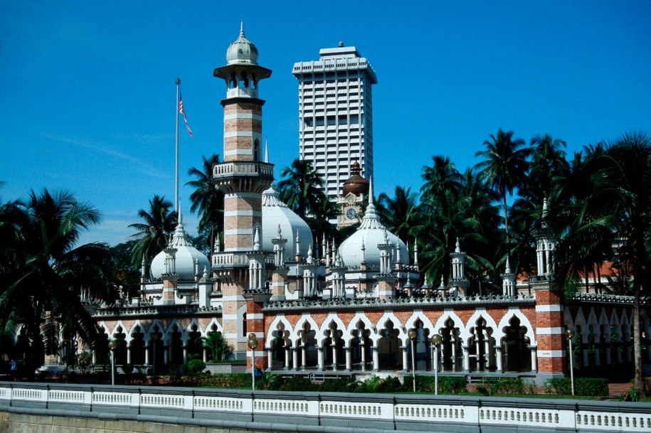 Zatrzymani mieli przygotowywać zamachy w Kuala Lumpur /Kiedrowski, R./Arco Images GmbH/DPA /PAP