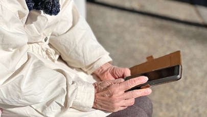 Zatrzymani na gorącym uczynku. Policja rozbiła gang wyłudzający pieniądze od seniorów