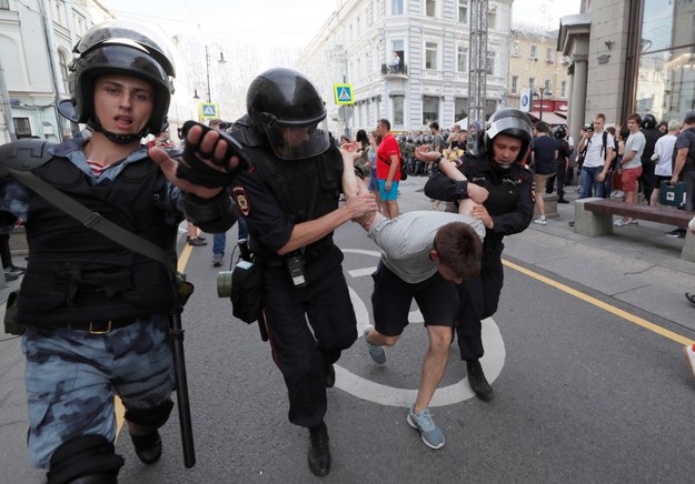 Zatrzymania po protestach w Moskwie /YURI KOCHETKOV /PAP/EPA