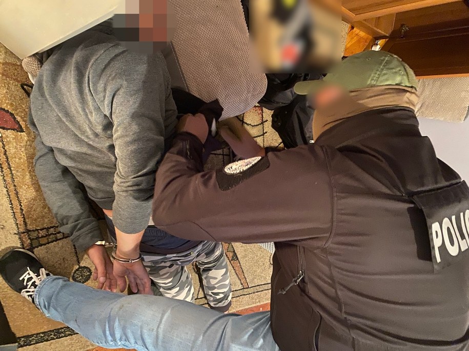 Zatrzymanie 37-latka, który dokonał przestępstwa na małoletniej /Podkarpacka Policja /Policja