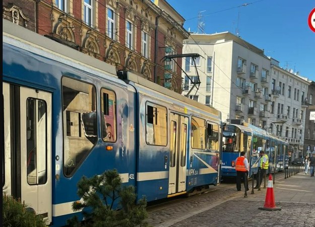 Zatrzymanie tramwajów na ul. Zwierzynieckiej /