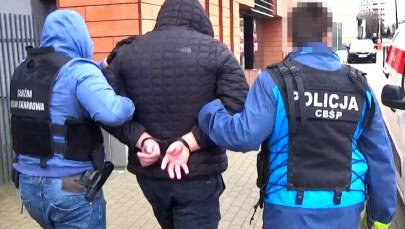 Zatrzymano 30 osób z dwóch grup przestępczych. Wyłudzali VAT