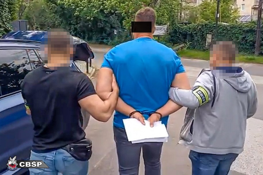 Zatrzymano poszukiwanych przestępców /CBŚP