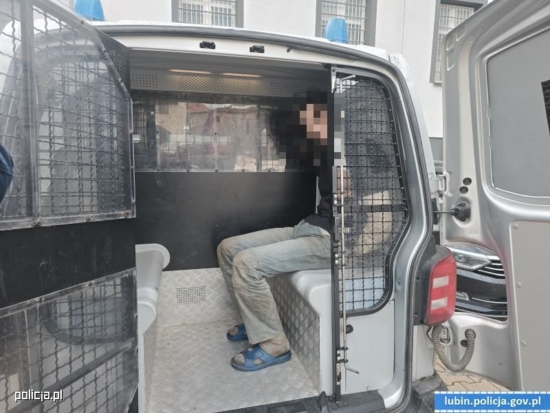 Zatrzymany mężczyzna, fot. Policja Wrocław /