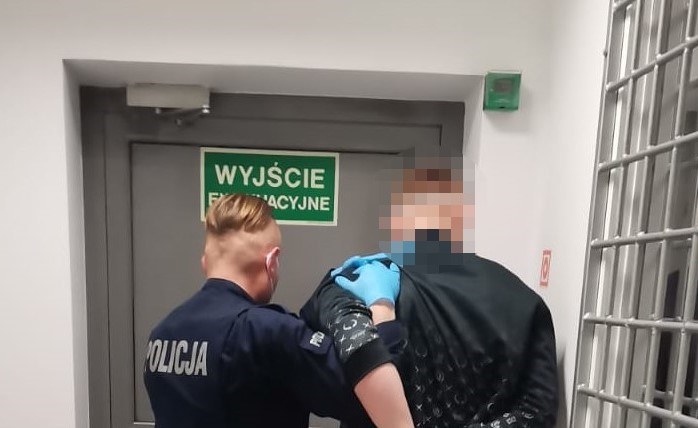 Zatrzymany mężczyzna /Policja w Nowym Sączu /