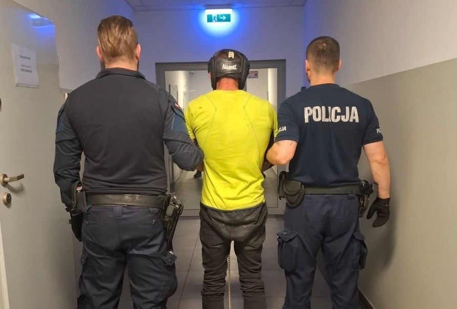 Zatrzymany mężczyzna /KPP w Stargardzie /Policja
