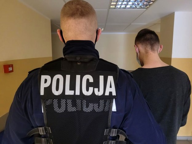 Zatrzymany przez policjantów mężczyzna /Komenda Miejska Policji w Sopocie /