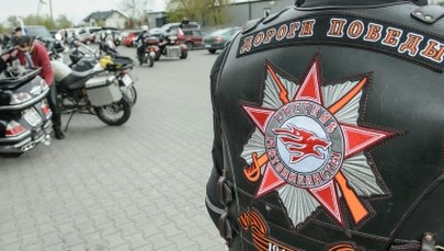 Zatrzymany Rosjanin konwojowany do granicy. Rosyjskie media: Chodzi o "Nocnego wilka"