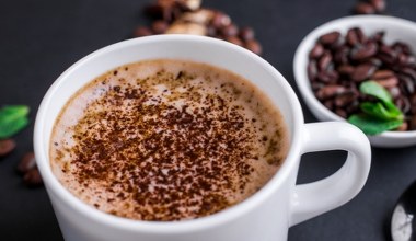 Zatrzymuje apetyt i pomaga się koncentrować. Wystarczy dodać szczyptę do porannej kawy