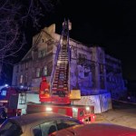 Zawalił się dach kamienicy w centrum Krakowa. Służby w akcji