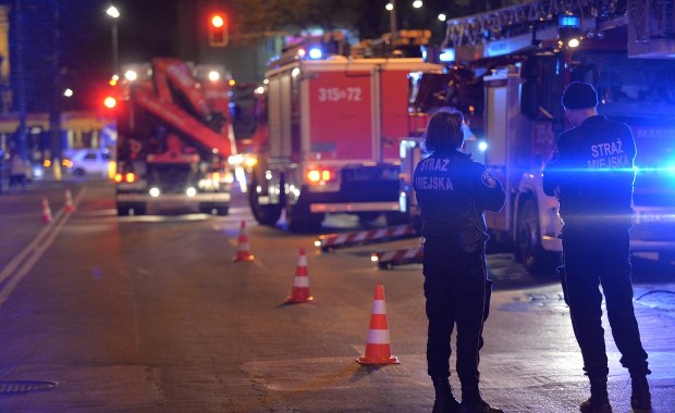 Zawalił się pustostan na warszawskiej Pradze. Ewakuowano mieszkańców sąsiedniej kamienicy