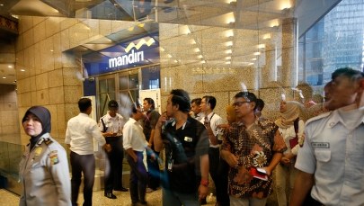 Zawaliła się antresola w budynku giełdy w Dżakarcie