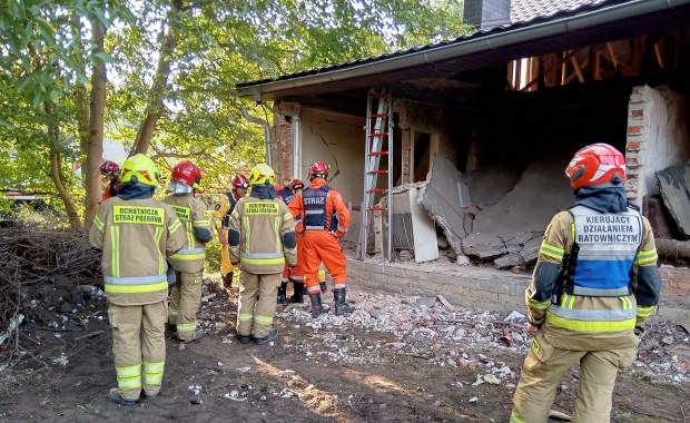 Zawaliła się ściana budynku. Jedna osoba poszkodowana