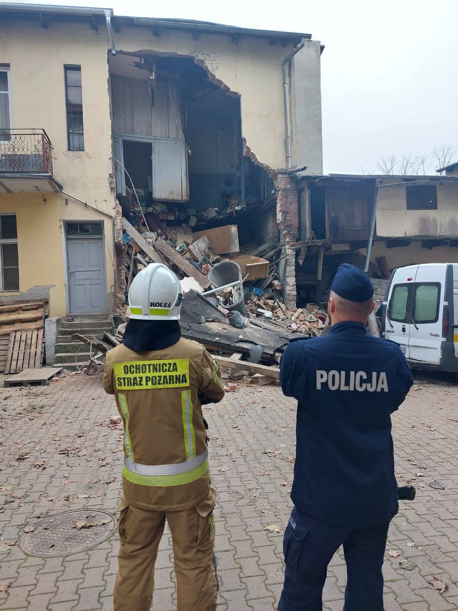 Zawaliła się ściana kamienicy /Komenda Powiatowa Policji w Wągrowcu. /