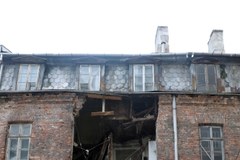 Zawaliła się ściana zabytkowej kamienicy w Warszawie 