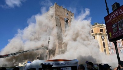 Zawaliła się średniowieczna wieża w centrum Rzymu. Zobacz nagrania 