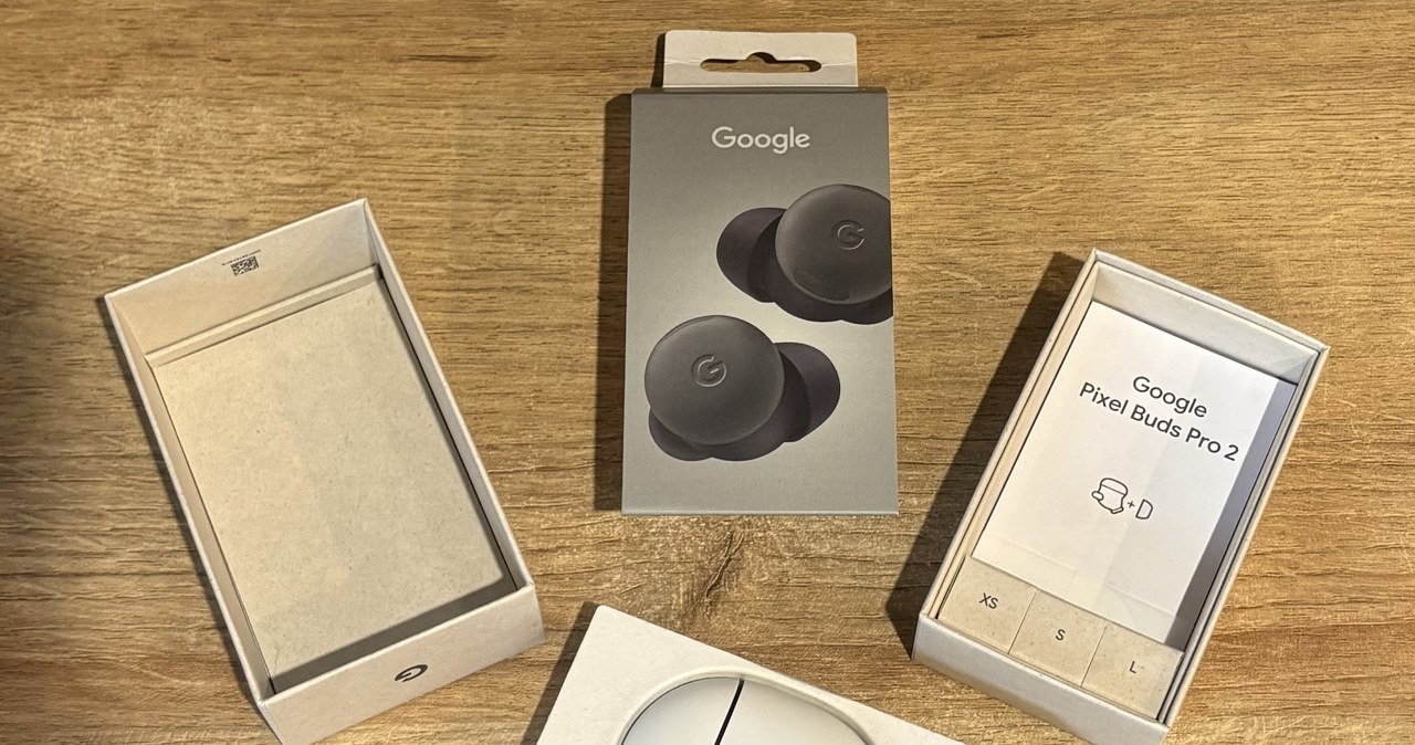 Zawartość opakowania z Google Pixel Buds Pro 2. /Dawid Długosz /INTERIA.PL