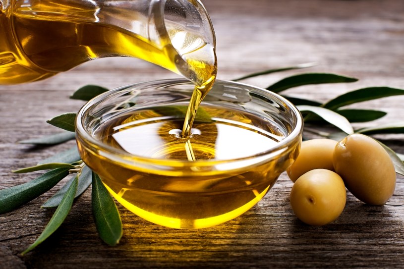 Zawarty w oliwie kwas oleinowy może pełnić rolę ochronną w profilaktyce większości chorób cywilizacyjnych /123RF/PICSEL