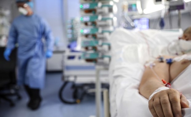 Zawiercie: Nie żyje 31-letni nauczyciel. Był zarażony koronawirusem