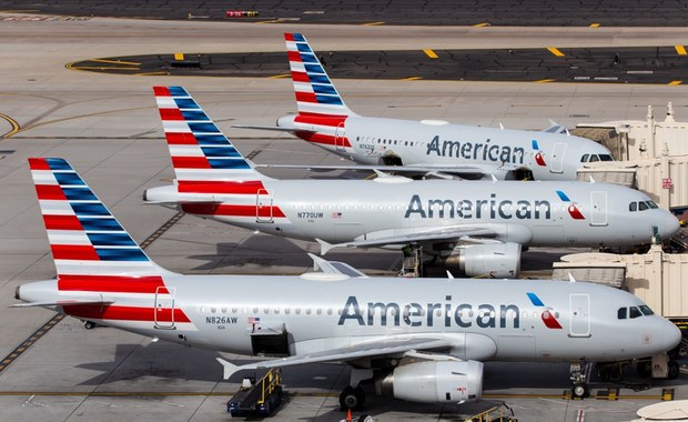 Zawieszone loty American Airlines. Ludzie utknęli na lotniskach 