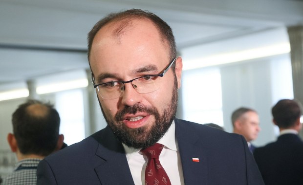 Zawieszony poseł PiS odpowiada na zarzuty i spekulacje