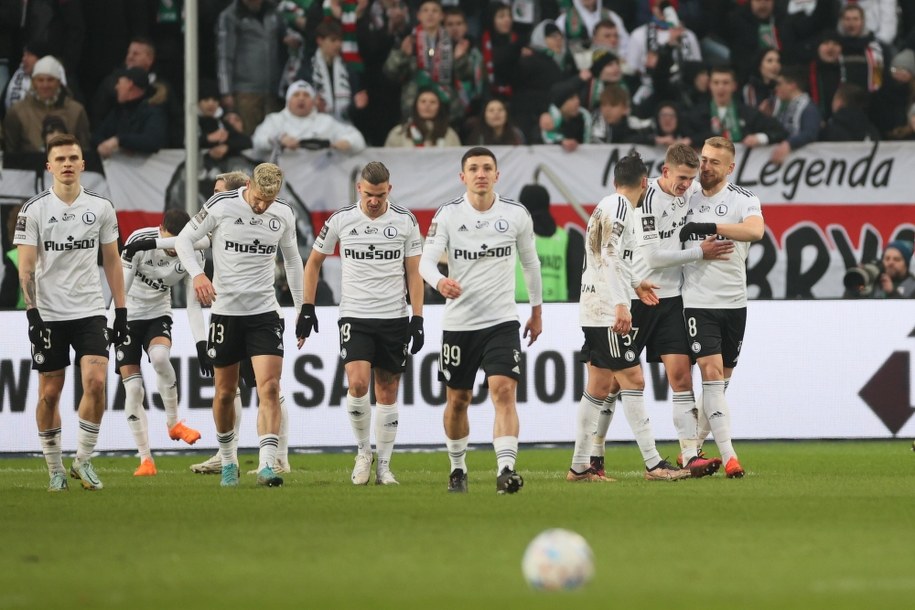 Zawodnicy Legii Warszawa: / 	Leszek Szymański    /PAP