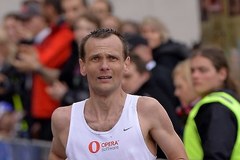 Zawodnicy na trasie Cracovia Maratonu 