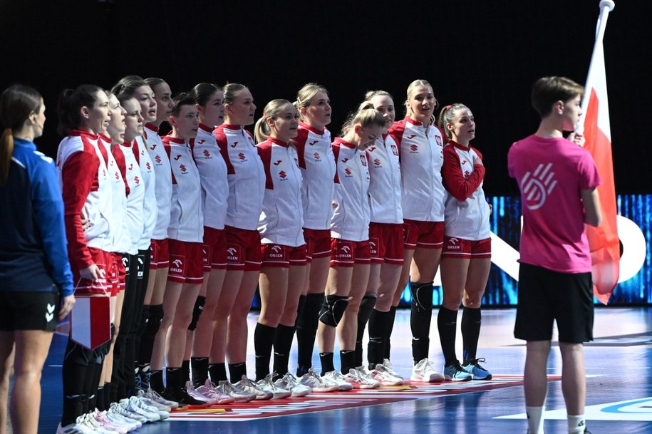 Zawodniczki reprezentacji Polski przed meczem rundy wstępnej mistrzostw świata piłkarek ręcznych w ’s-Hertogenbosch z Tunezją, 30 listopada 2025 / 	Marcin Bielecki    /PAP