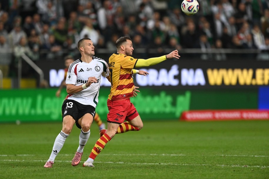 Zawodnik Legii Warszawa Arkadiusz Reca (L) i Jesus Imaz (P) z Jagiellonii Białystok /Piotr Nowak /PAP